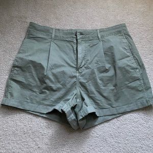 (NWT) American Eagle high waisted shorts